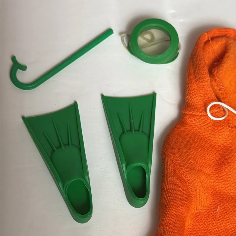 Vintage Ken Barbie Diver Sweatshirt‎ Snorkel Mask Flippers 1608